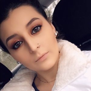 Meet your Posher, Kaila